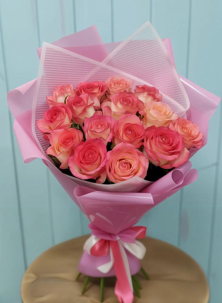 Букет 15 Розовых роз Равель в Воротынец