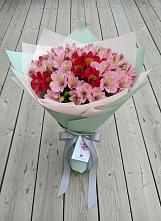 Букет цветов из:  Альстромерии в Воротынец
