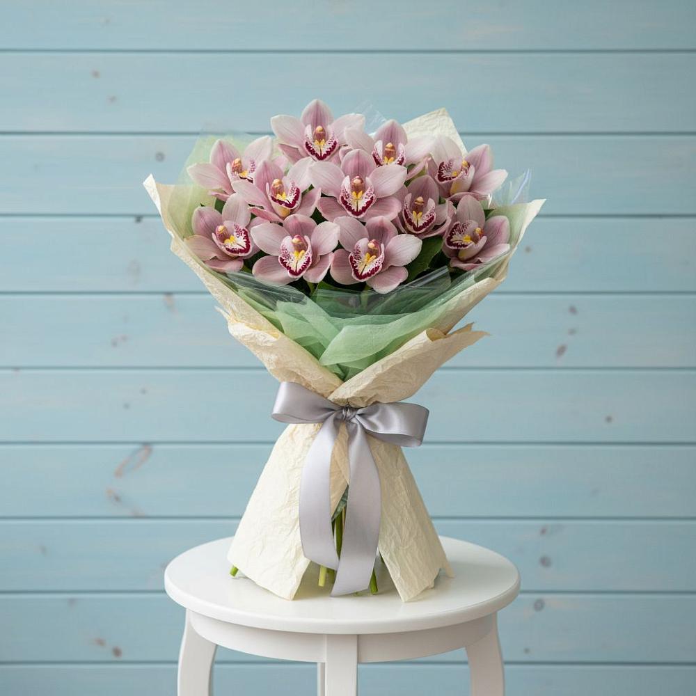 Букет цветов из: Орхидеи и Розы в Воротынец