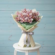 Букет цветов из:  Орхидеи и Розы в Воротынец