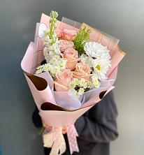 Букет цветов из:  Хризантемы и Розы в Воротынец