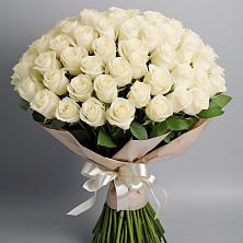 Букет 101 беля роза Белоснежка в Воротынец