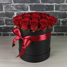 Цветочная композиция из Розы в шляпной коробке в Воротынец