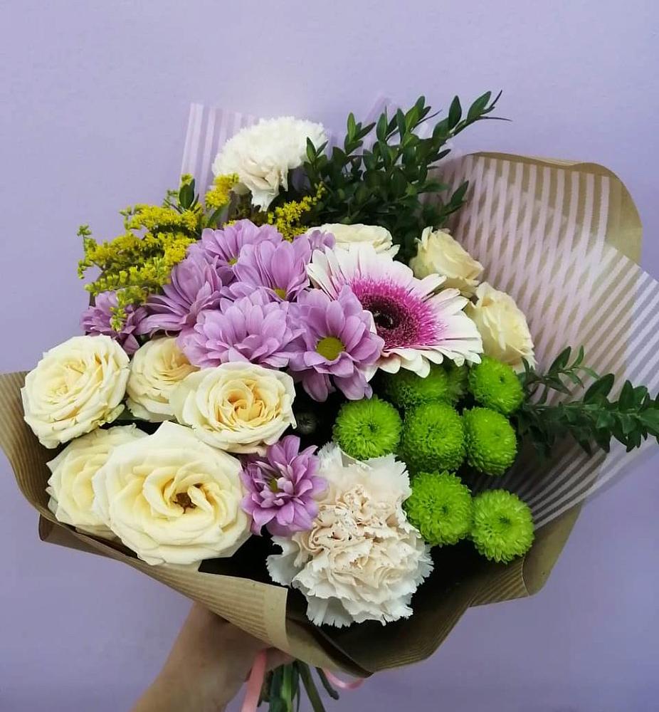 Букет цветов из: Хризантемы, Розы, Гвоздики и Герберы в Воротынец