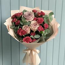 Букет цветов из:  Гвоздики и Розы в Воротынец