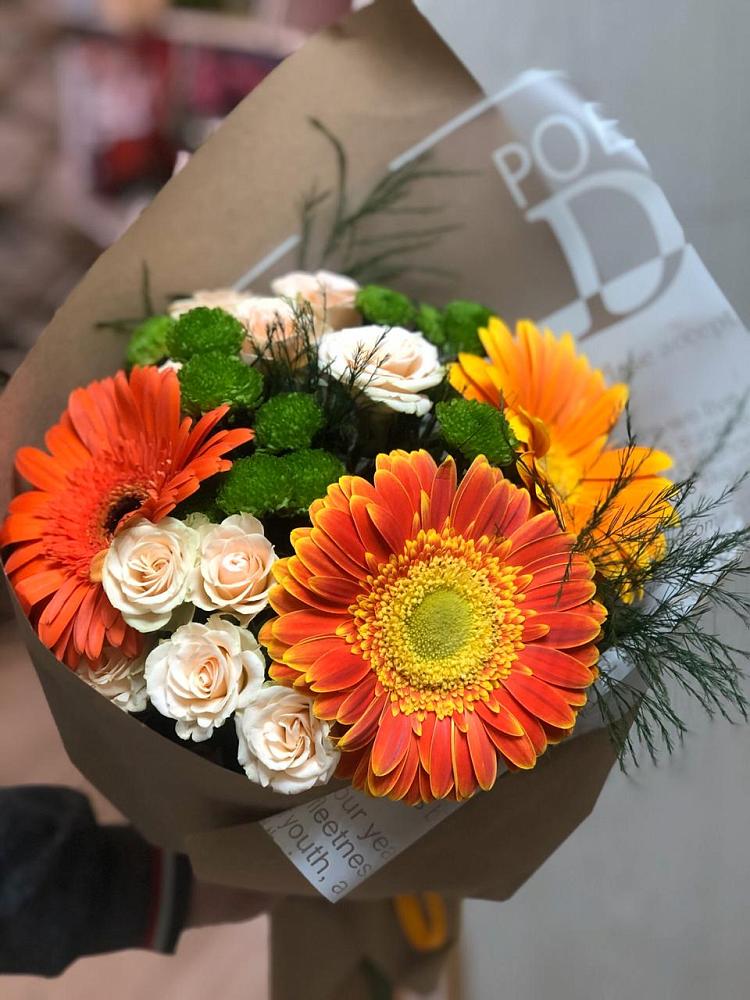 Букет цветов из: Герберы, Хризантемы и Розы в Воротынец