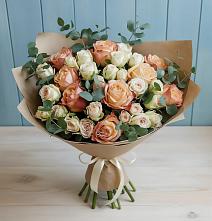 Букет цветов из:  Альстромерии и Розы в Воротынец