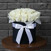 Цветочная композиция из Розы в шляпной коробке в Воротынец