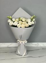 Букет цветов из:  Розы и Лизиантусы в Воротынец